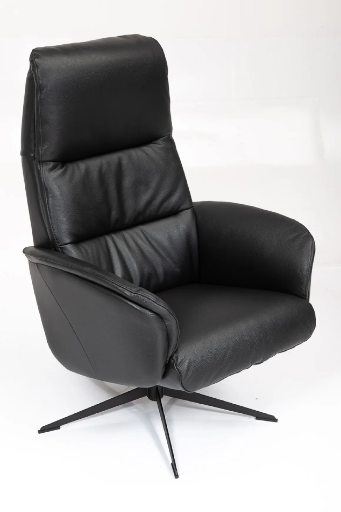 Hjort Knudsen Sessel 3408 mit Hocker 3308