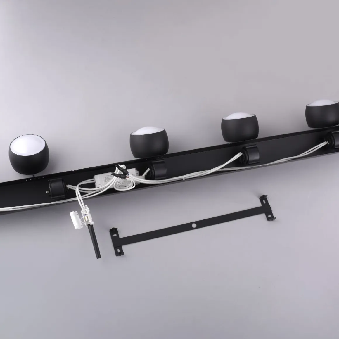 JUST LIGHT. 5-flg LED Pendellampe Ballini