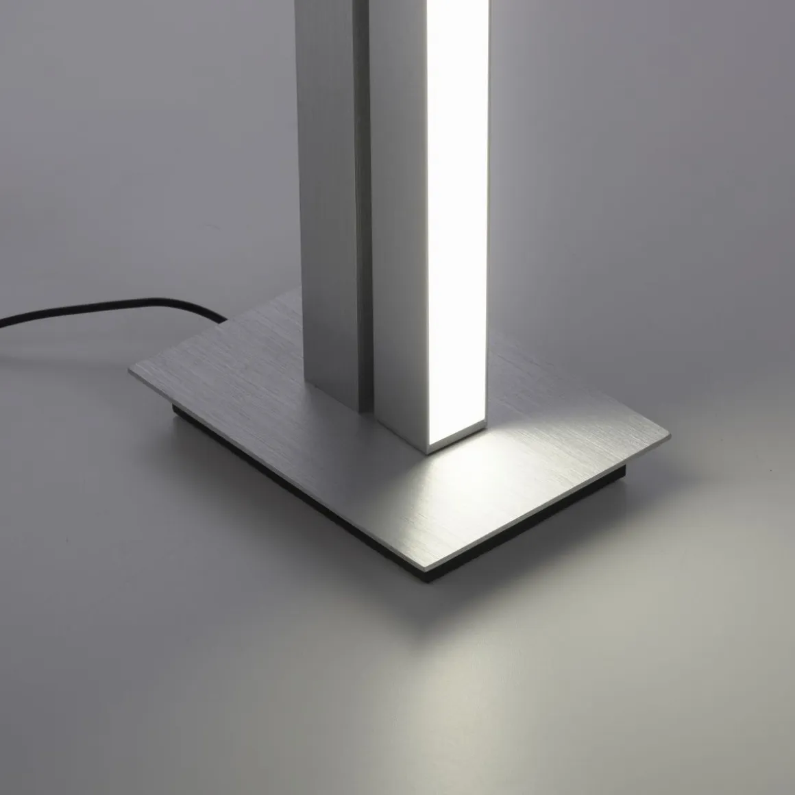 Neuhaus Pure LED Stehlampe Lines Floor