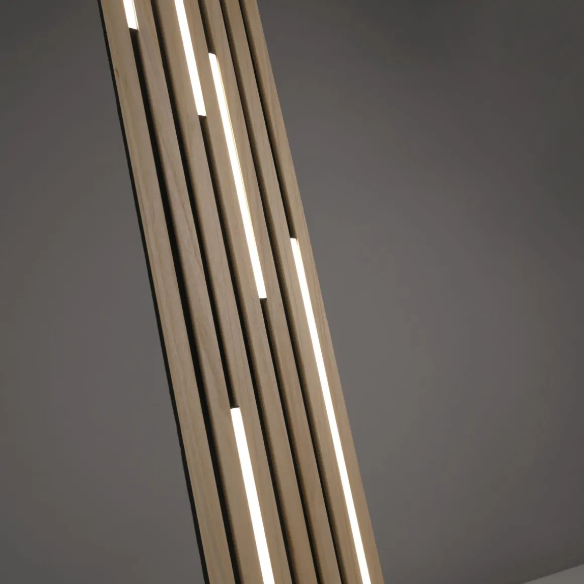 Neuhaus Q LED Stehlampe Q-Akustik