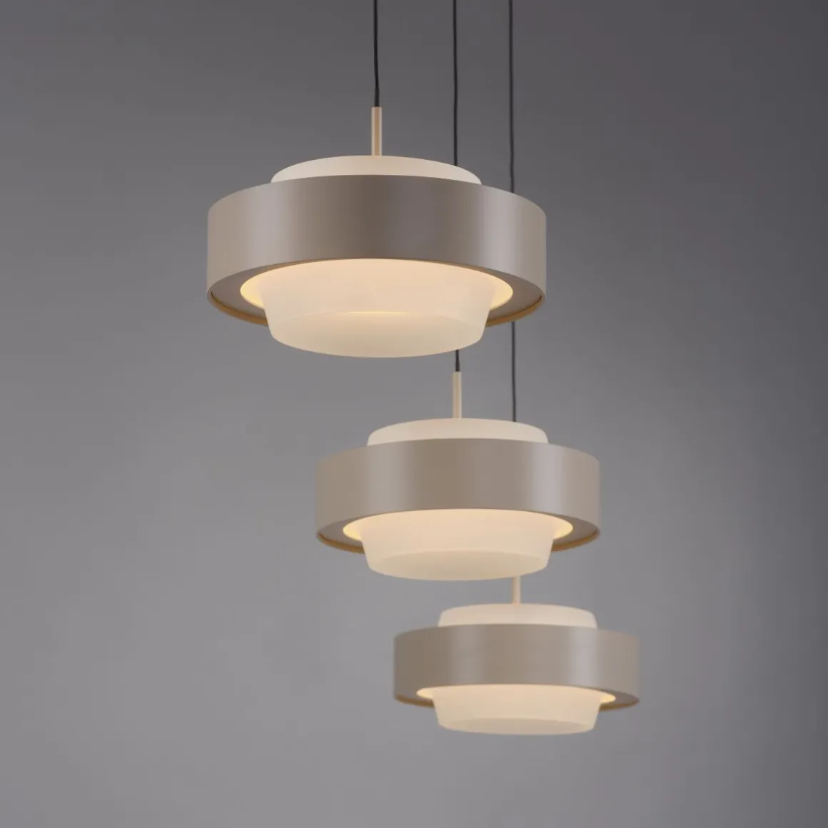 Schöner Wohnen 3-flg LED Pendellampe Elmo Sandbise