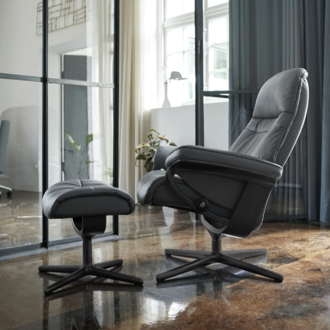 Stressless Sessel Sunrise Cross mit Hocker Grey