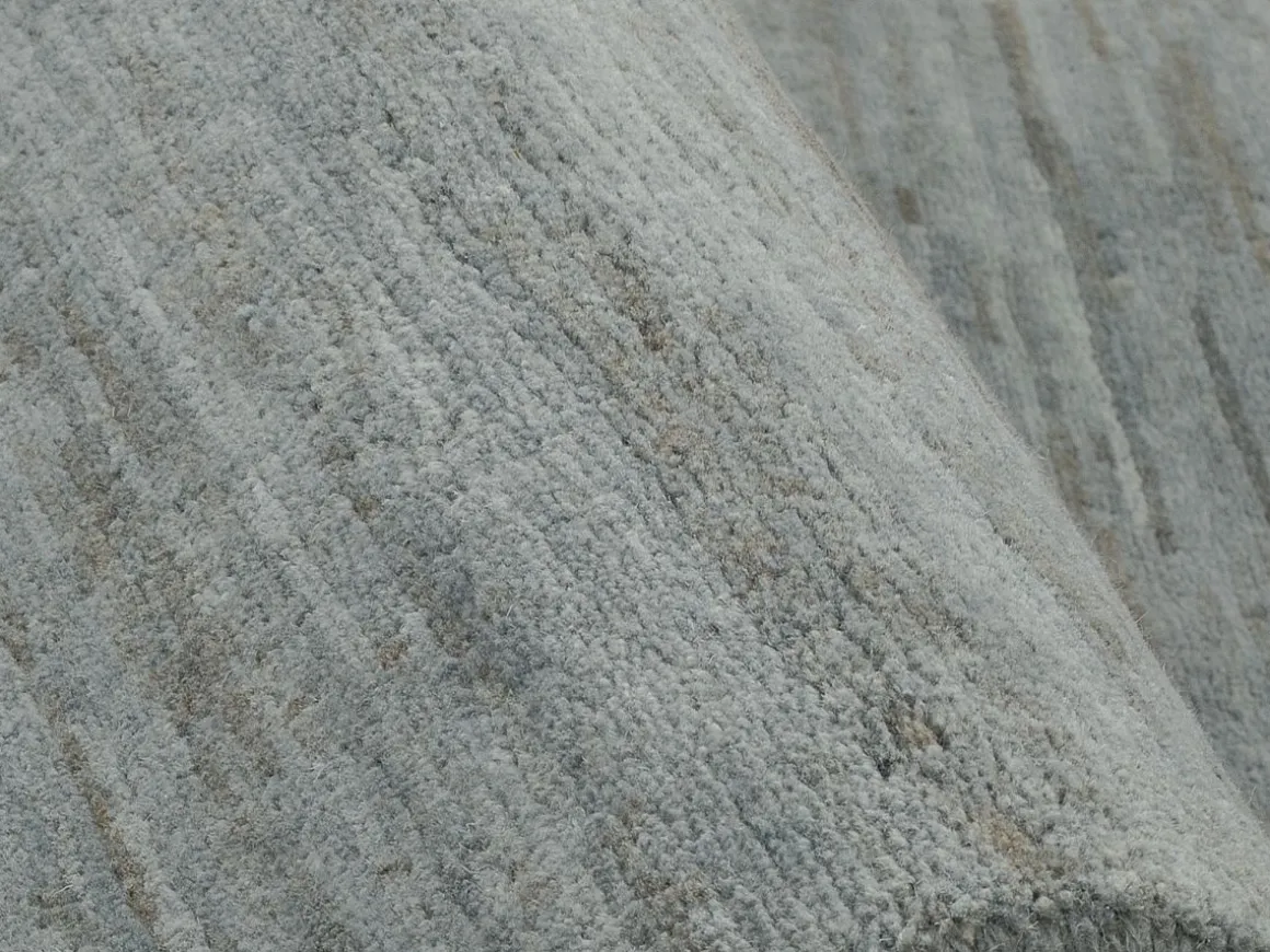 Teppich aus Nepal Himali Uni silber-grau 140 x 200 cm
