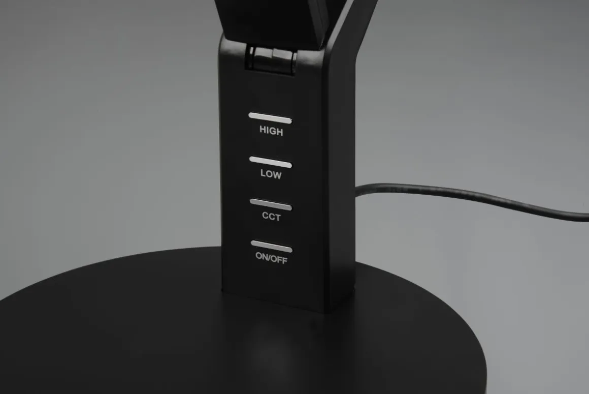 TRIO LED Tischleuchte Ava Schwarz