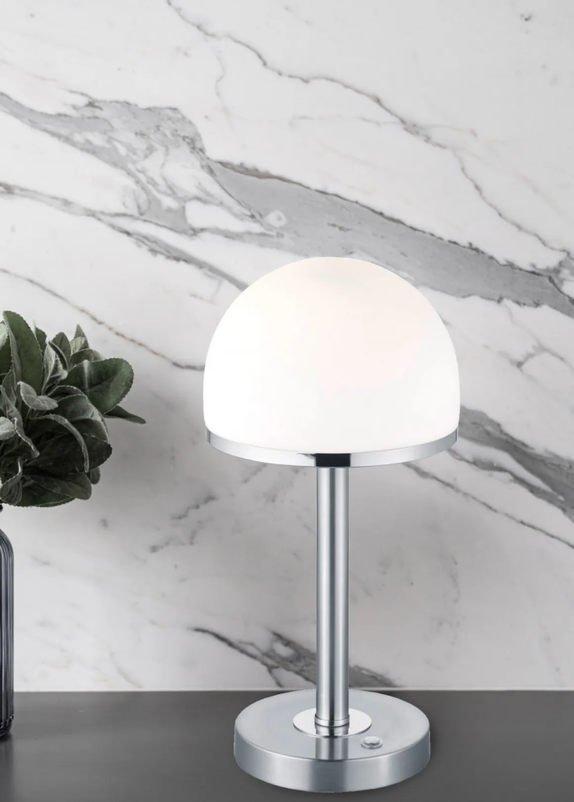 TRIO LED Tischleuchte Berlin Silber